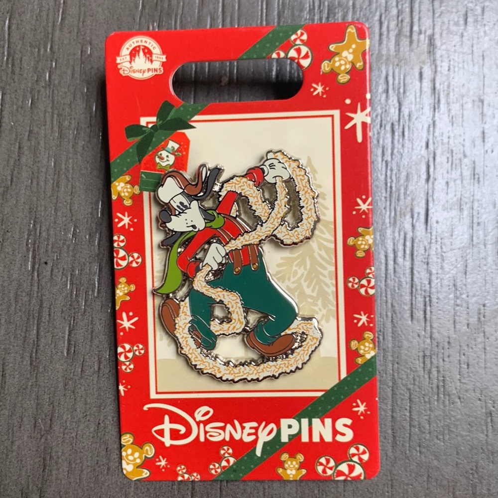 Disney Pluto Christmas 2022 Pin